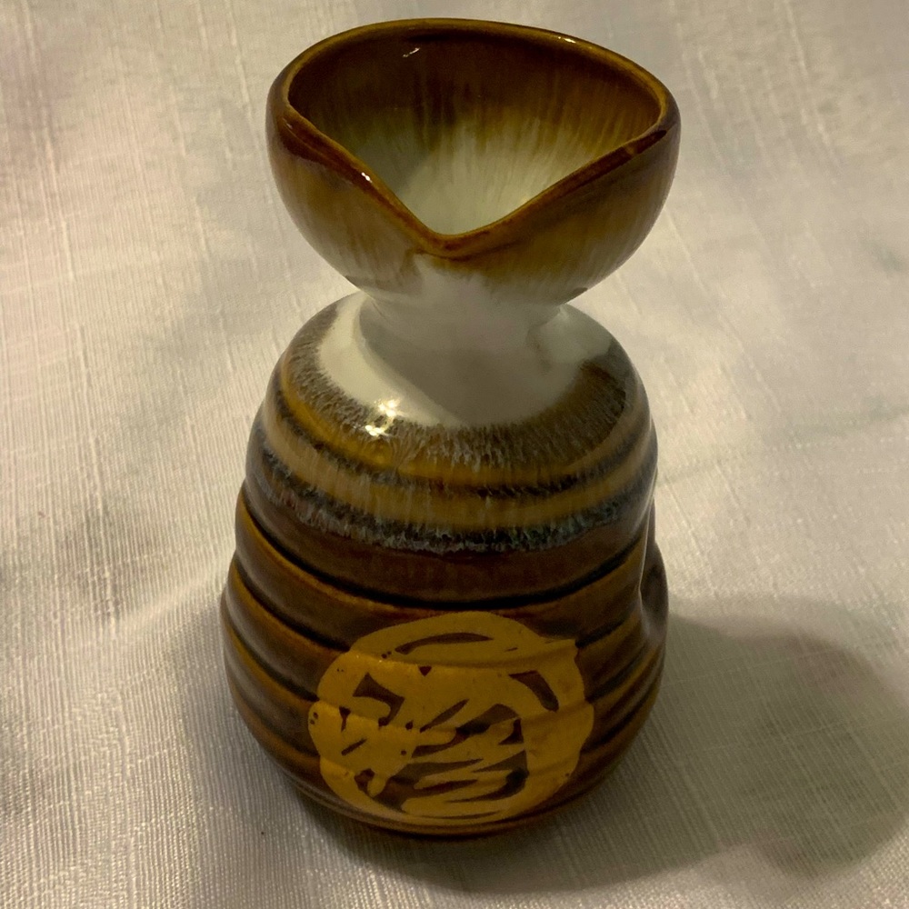 Asian Style Sake Pitcher Brown Stoneware 5 1/2" Unbranded EUC